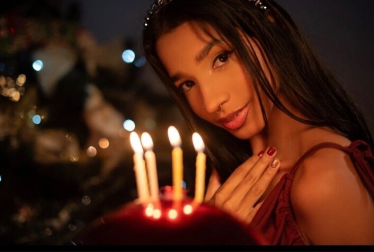 Scarlettlatina cover image