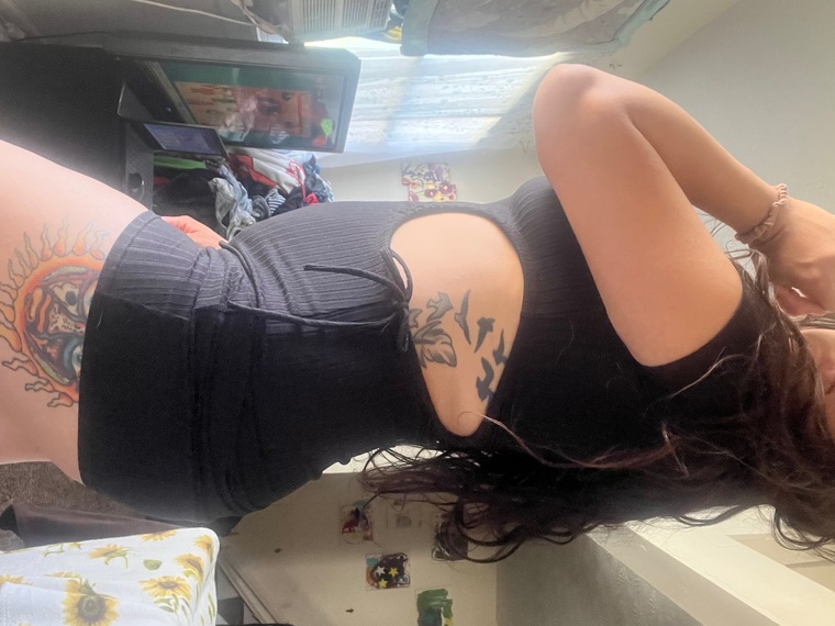 ScarlettMartinez🔮 cover image