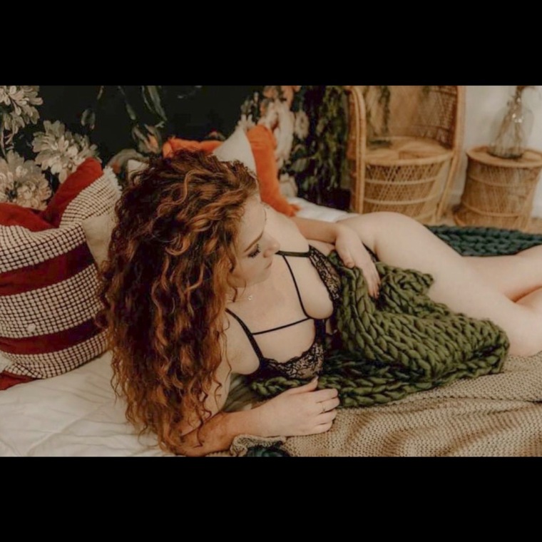 ScarlettRed80 banner image