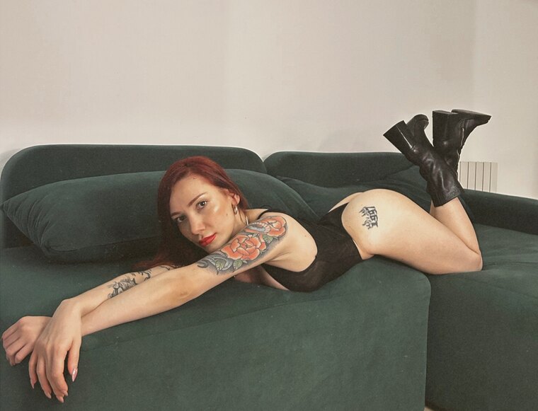 Domme Scarlett π Goddess of Pegging banner image