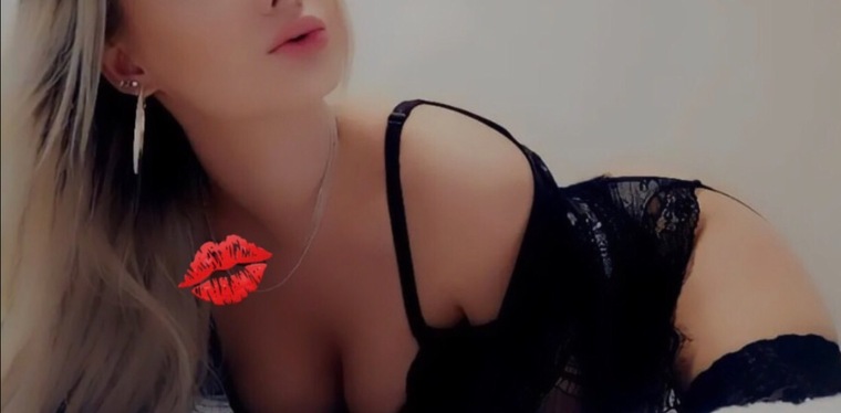 Mistress Scarlett💋 cover image