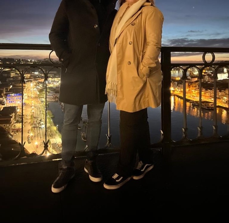 THE SECRET COUPLE banner image