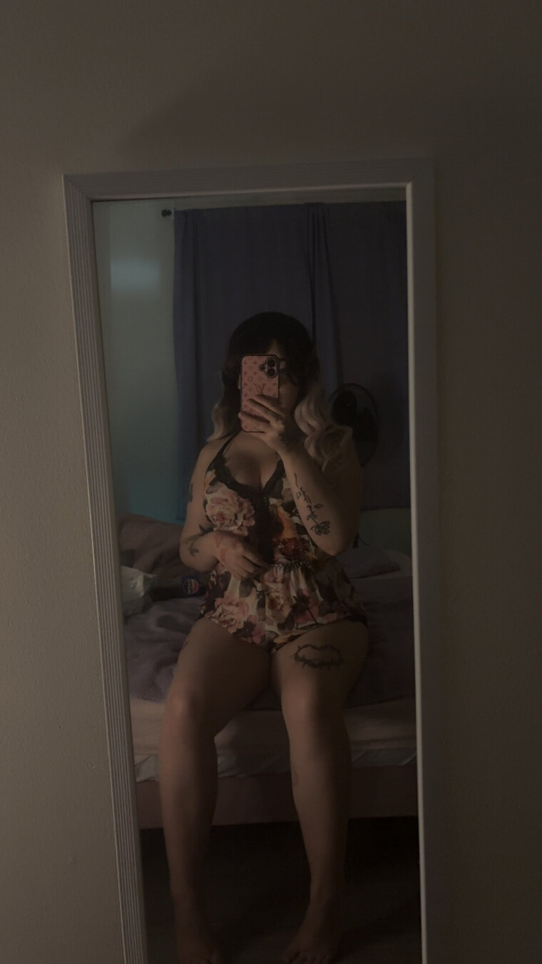 Seductive Latina cover image
