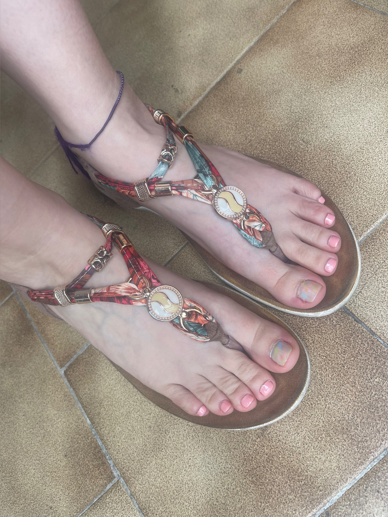 University student - Sensual Feet cover image