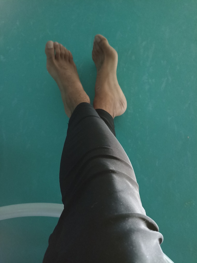 Soccer barefoot cover image