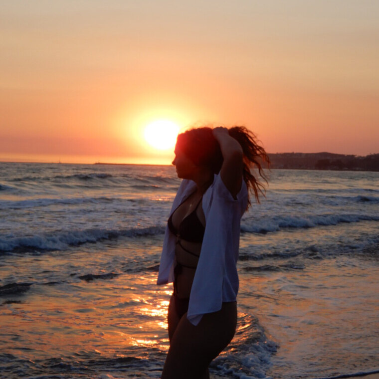 Séléna Frvl 🌸 cover image