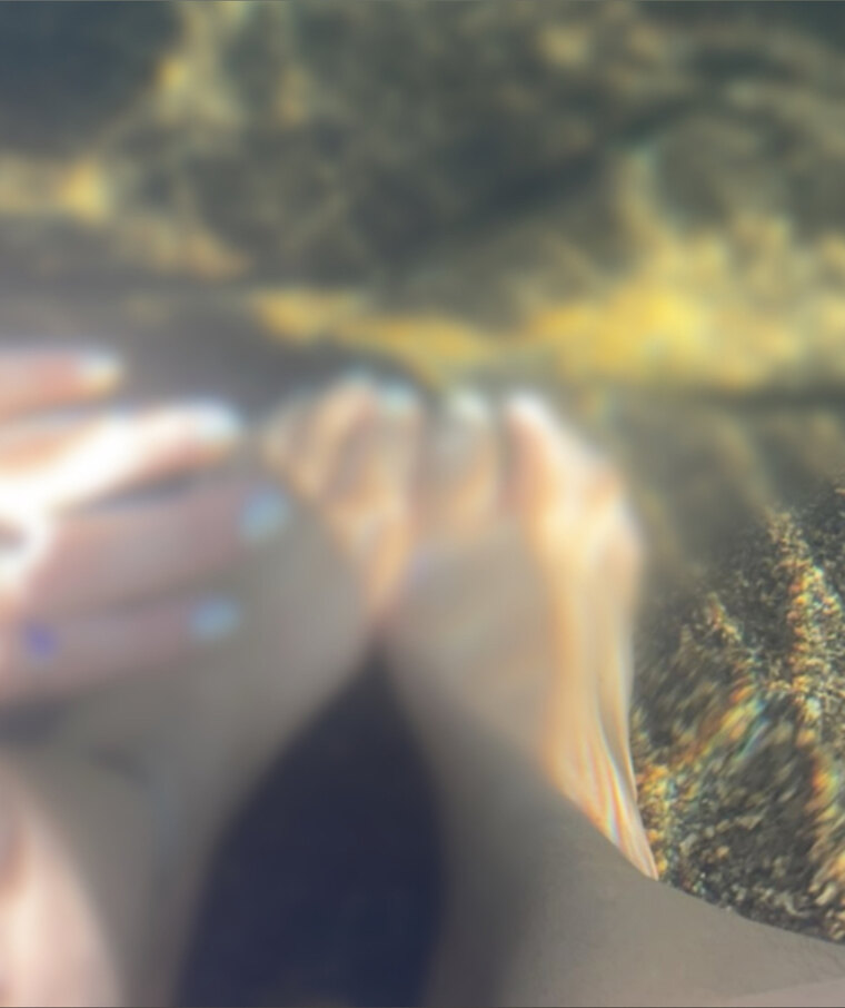 HappyprettypetiteFeet cover image