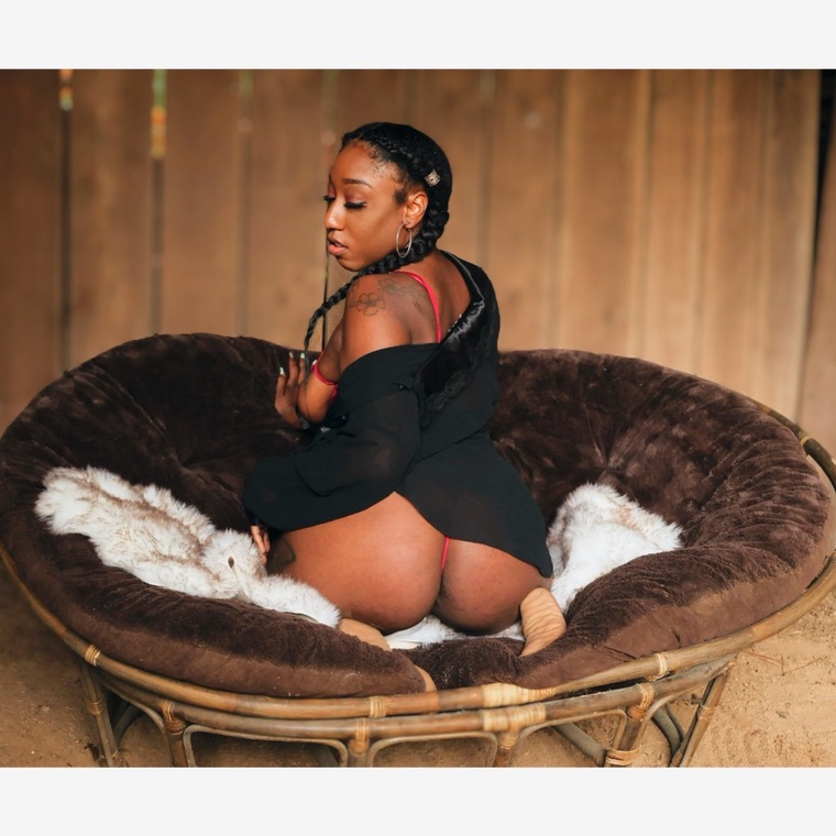 Desiree π banner image