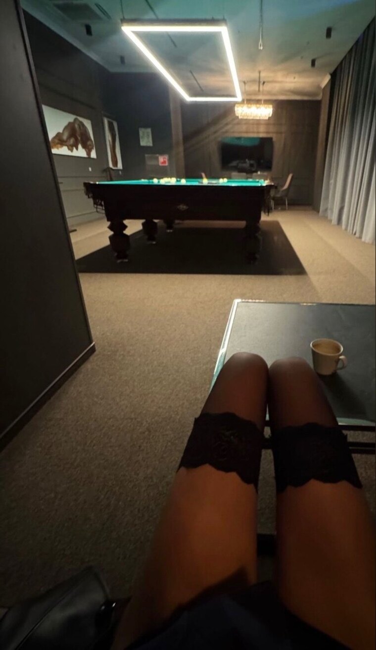 Alina’s feet cover image