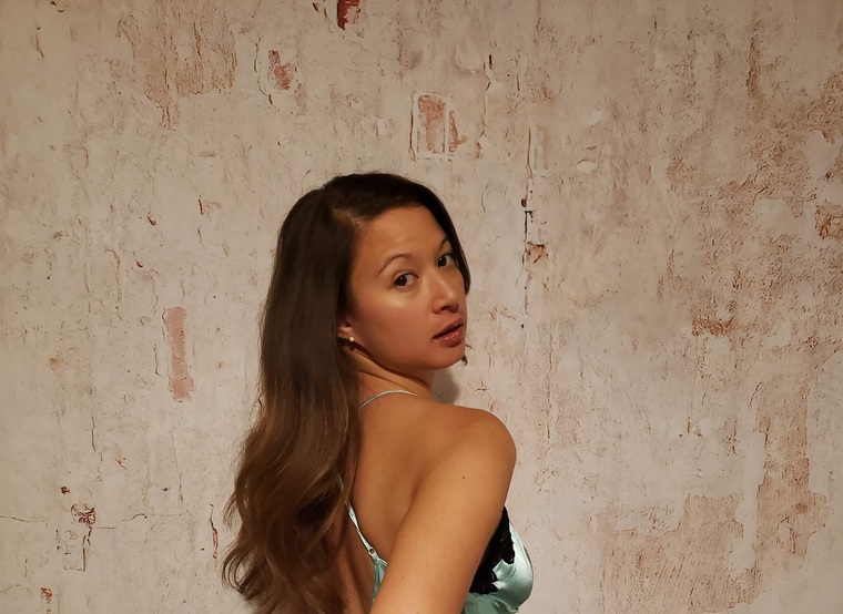 Sexy Asian Mom cover image