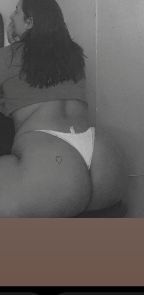 Big ass.Busty🤤🍑 cover image