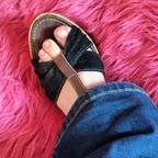 Sexy feets for you avatar