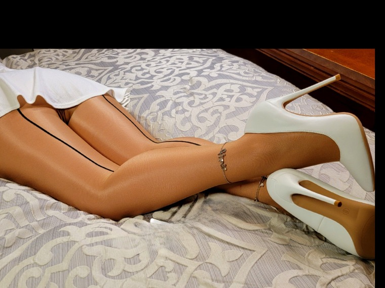 SexyLexiLegs cover image