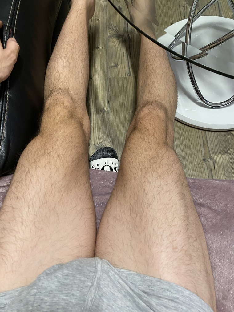 Liam 🍆🍑 cover image