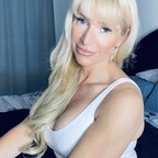 Sexy Malibu Mommy avatar