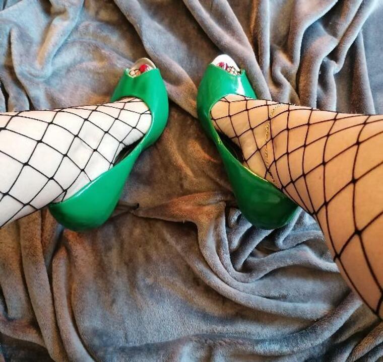 Sexy Mature Feet banner image