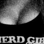 Sexy nerd gamer 👄🎧 avatar