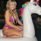 Sexy Swinger Chic 🍍 avatar
