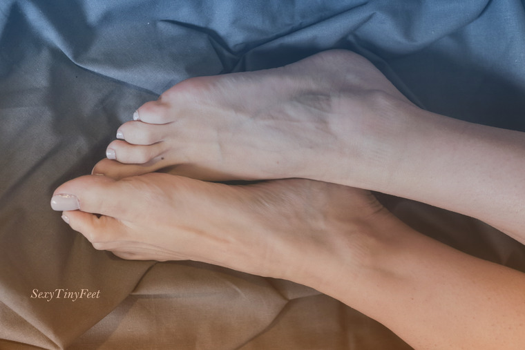 Sexy Tiny Feet cover image