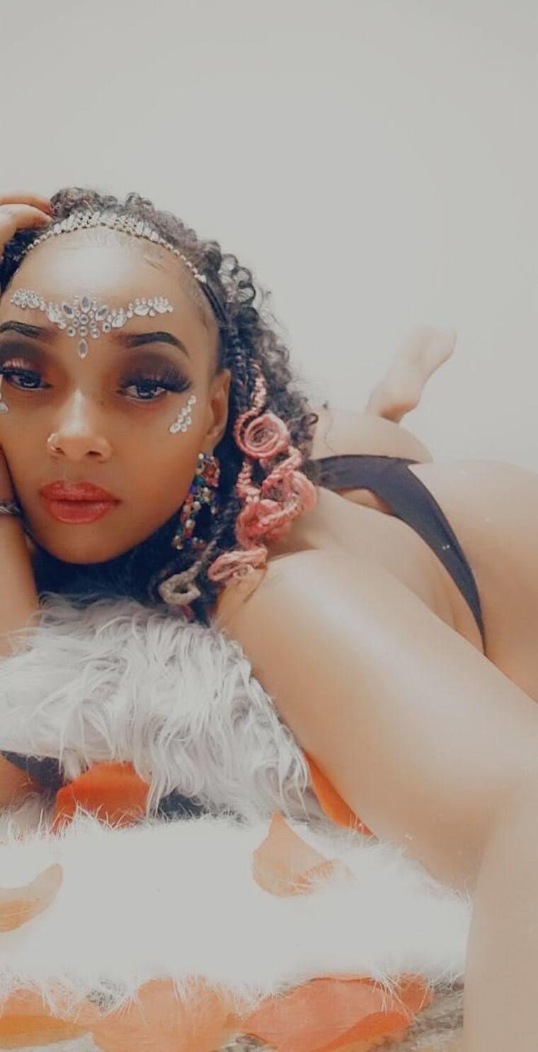 Sexyy Mango 🥭 cover image