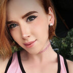 Shiri Allwood portrait