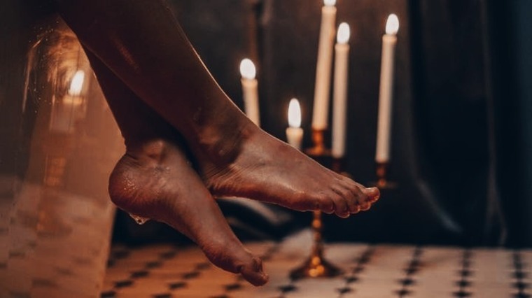 Shypeachyfeet cover image