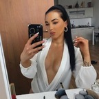 Sienna 🍒 avatar
