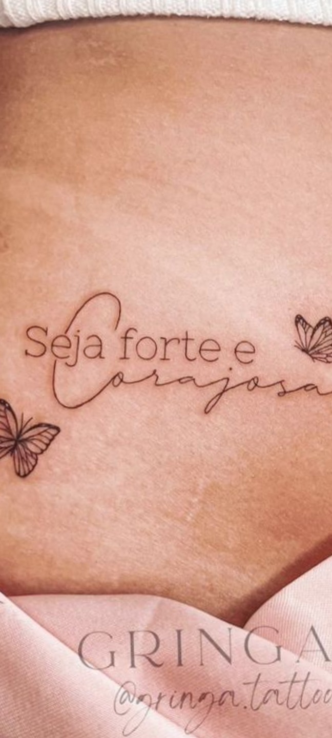 Julia Lopes banner image