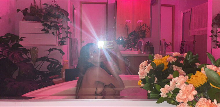 Rosalie ✨💦 cover image