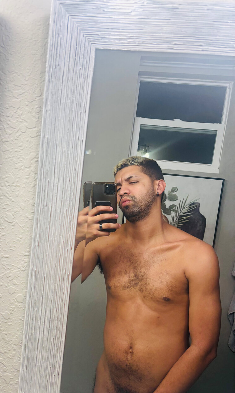 Skinnylongg 😈🍆💦 cover image
