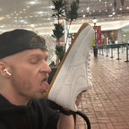 SLCSneakerLicker avatar