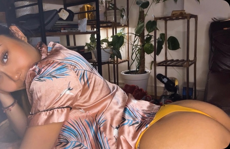 Lady M🖤 banner image