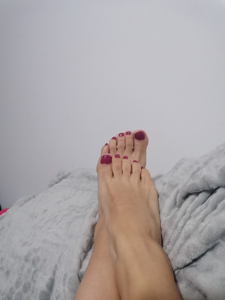 Small Feet Girl banner image