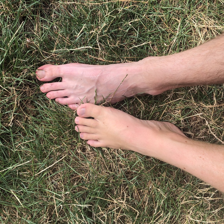 small feet boy banner image