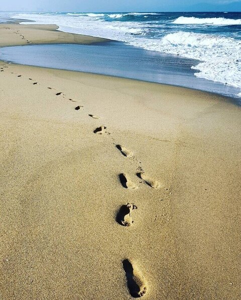 Small travelling feet cover image
