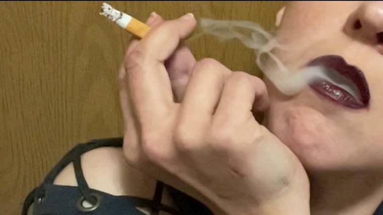 Smokin’ Selfies cover image