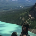 Sneakee Peaks avatar
