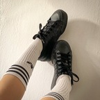 SneakerQueen avatar