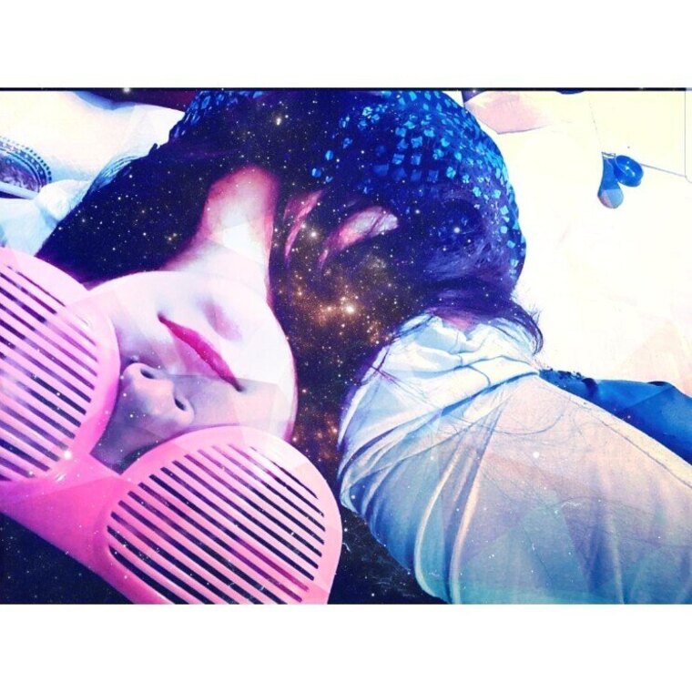 Selena Kisses banner image