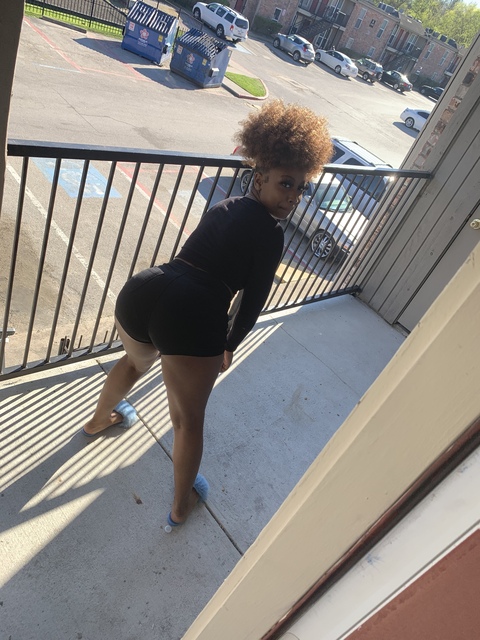 Solidass.m🙈💦😘 cover image