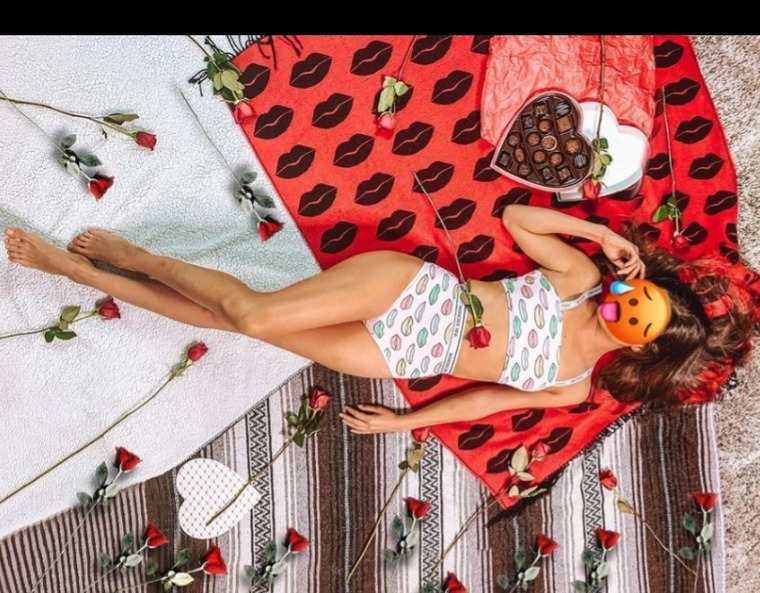 Sosia Feet cover image