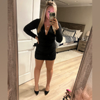 That blonde hotwife ✨ avatar