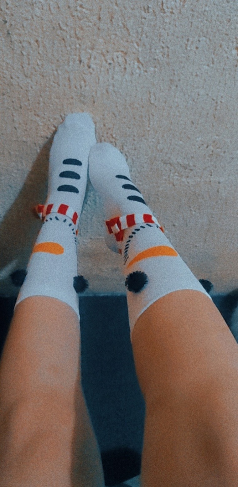 La chica de los pies cover image