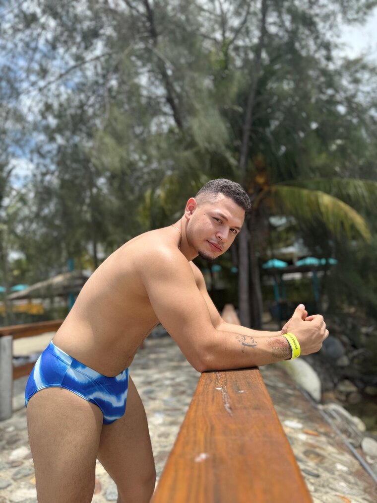 Jhony Quintanilla cover image
