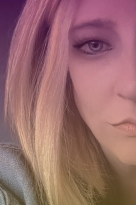 💋The Blonde Chick cover image