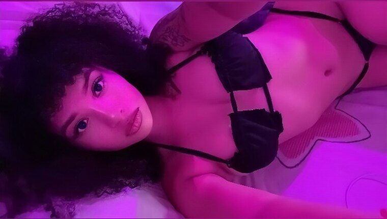 Danielle🐉VIP✨💙🐰🧛🏻‍♀️ cover image