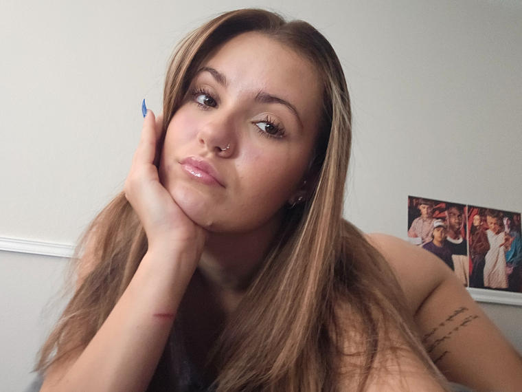 Angelika Val banner image