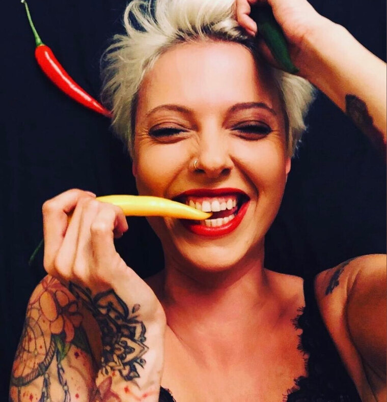 Spicy Girl Mia🌶️🌶️🌶️ cover image