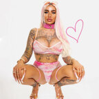 Long nails tattooed bimbo avatar