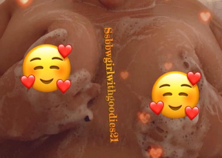 💦💋SSBBWGirlWithGoodies💋💦 cover image